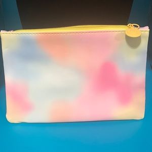 IPSY Bag-FREE Make-Up Sample Inside